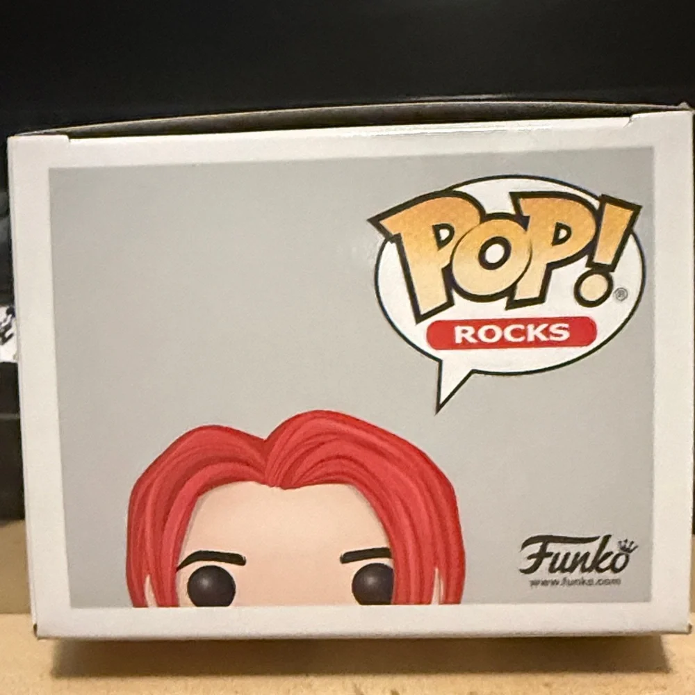 Funko Danger Days Gerard Way Vinyl Figure - Red Hair, Blue Outfit - Picture 6 of 6